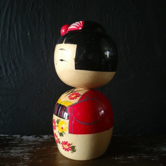 Vintage Japanese Traditional Vintage Wood Kokeshi Doll Red Dress 4.875 Inches - Picture 4 of 6